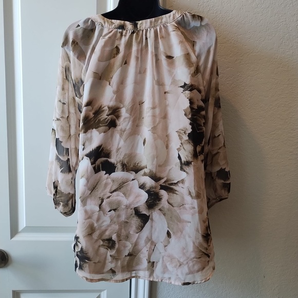 CALVIN KLEIN WOMEN’S SIZE XS FLORAL LINED LIGHTWEIGHT CLASSY BLOUSE. - Picture 5 of 12